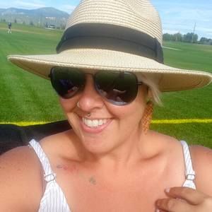 Meet your Posher, Amber